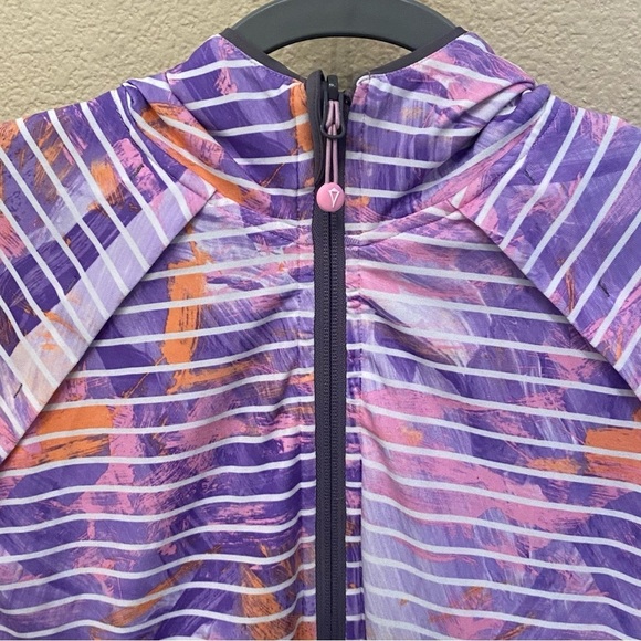 IVIVVA by Lululemon Girls Twice the Fun Reversible Hooded Zip Jacket Size 14 - Picture 2 of 10